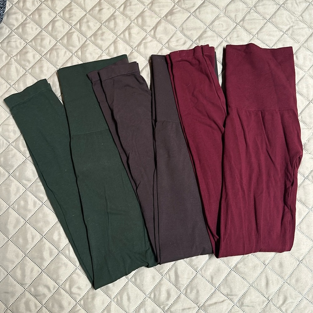 M. Rena. Set of leggings. Great condition. Great quality. S/M. Selling as a set.